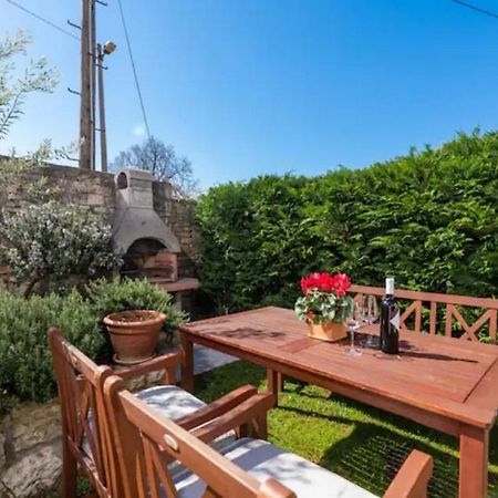 Baderna Apartment With Whirlpool And Bbq Near Porec מראה חיצוני תמונה