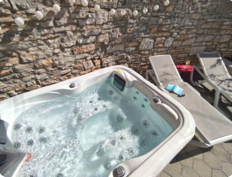 Baderna Apartment With Whirlpool And Bbq Near Porec מראה חיצוני תמונה